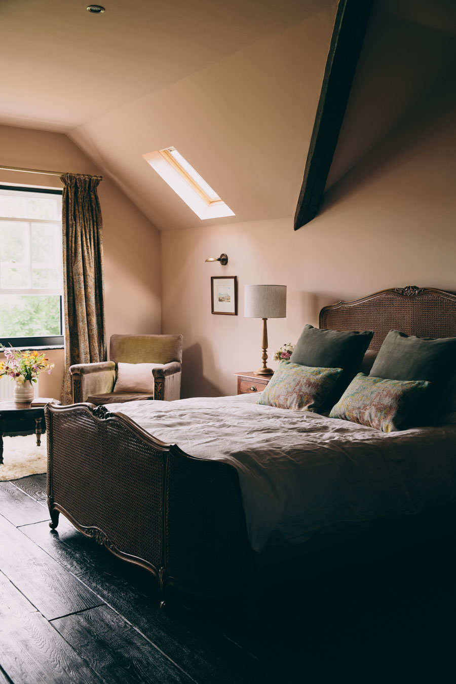 A COUNTRY HOME WITH A VIEW OF THE LAKES - PART II - Lobster and Swan-7