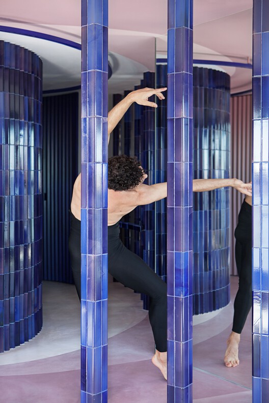 马德里螺旋之家丨西班牙马德里丨Raúl Almenara-10