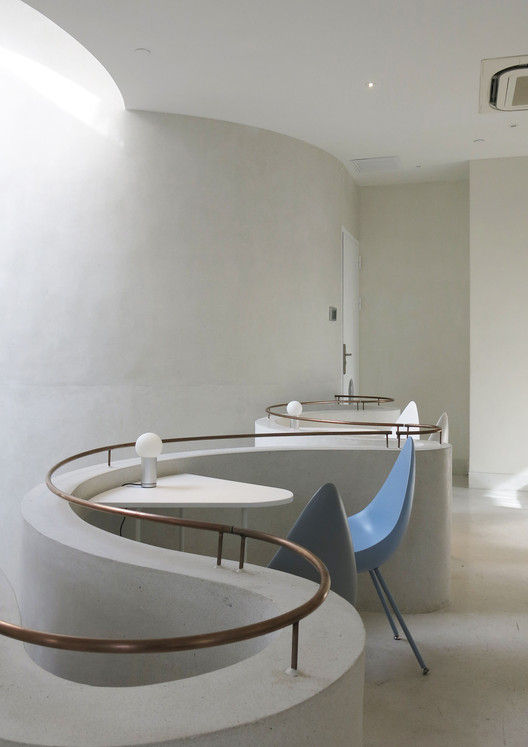 上海繁华商圈的宁静咖啡空间-20