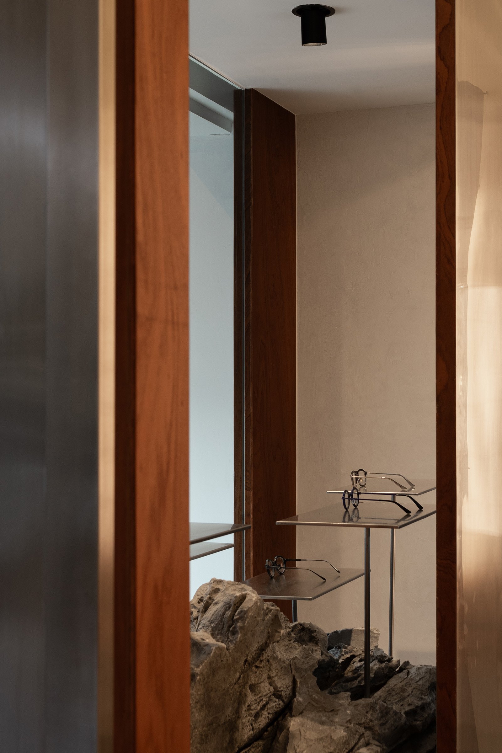 A Look Inside Maroon Optique — Design Anthology-3