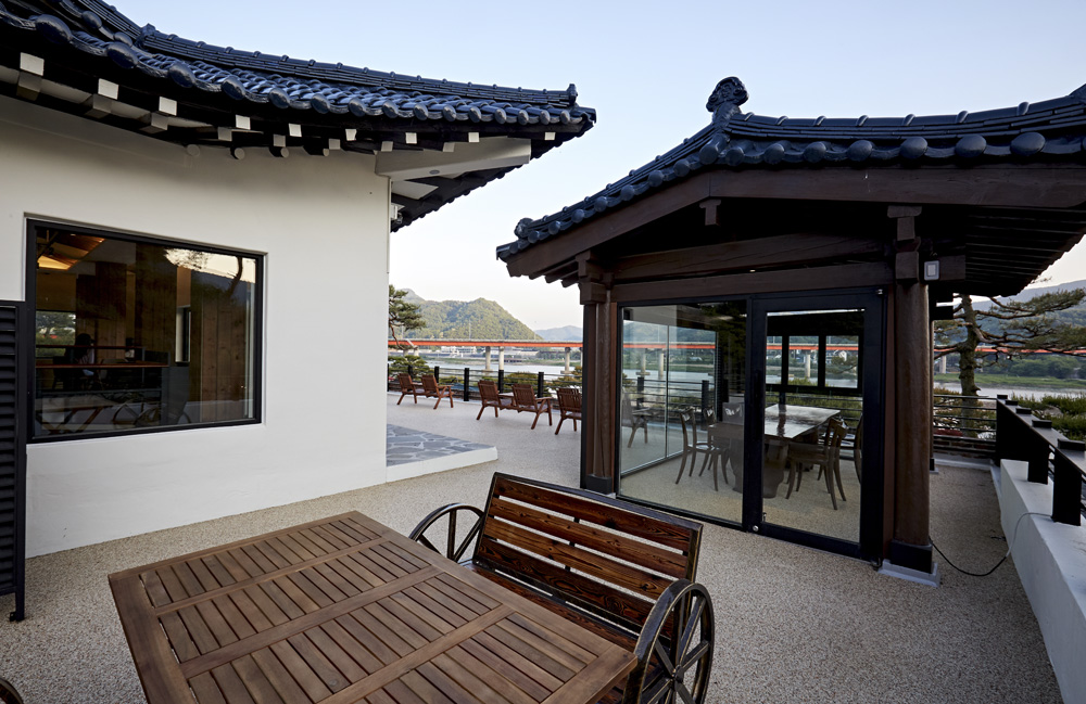 现代简约风格的餐厅设计-4