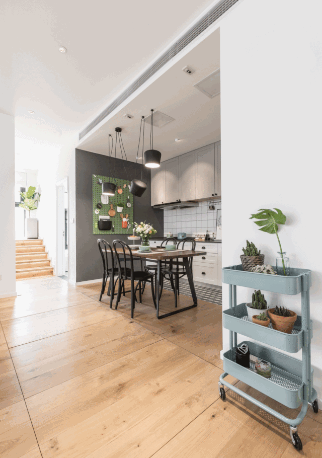 错落有致，60 平米囊括四海的丁克夫妻家居设计-48