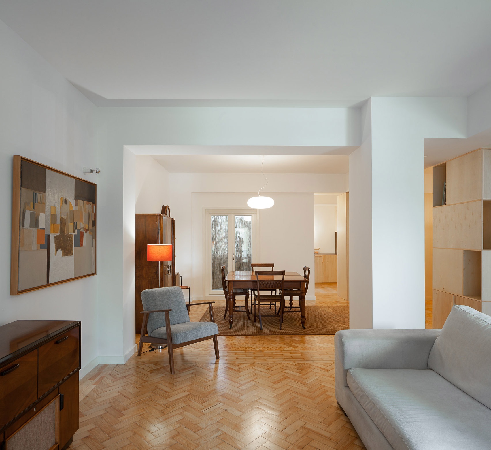 Cubículo Arquitectos installs birch-plywood storage units inside Porto flat-12