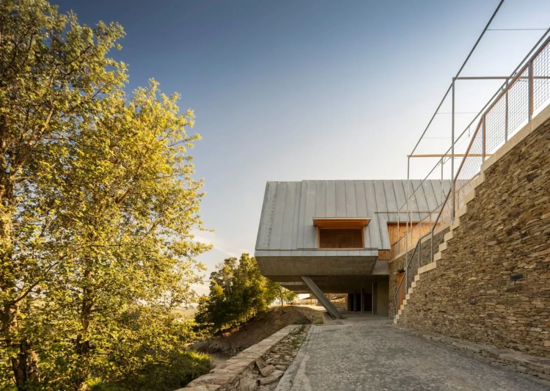 广州首个电摩营地丨中国广州丨勾勾手设计网-40