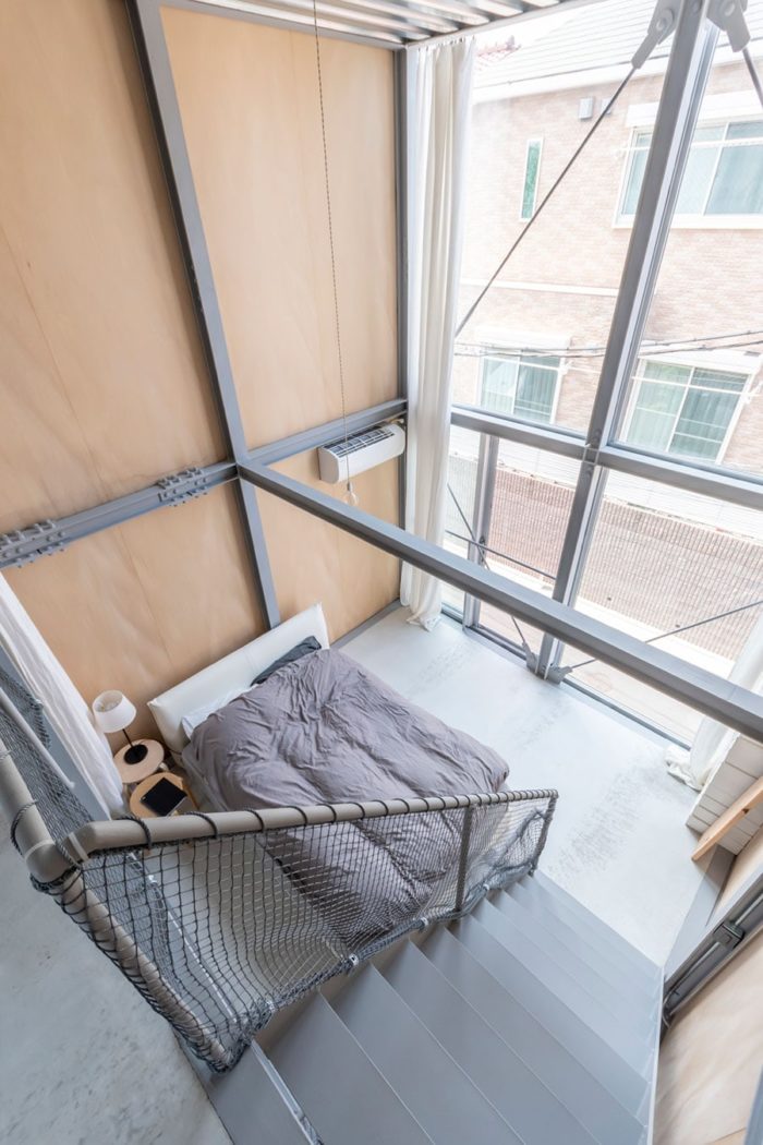 伸びやかに広がる３階建て空間さらなる面白さを見出すために、今も攻略中 | Architecture | 100%LiFE-7