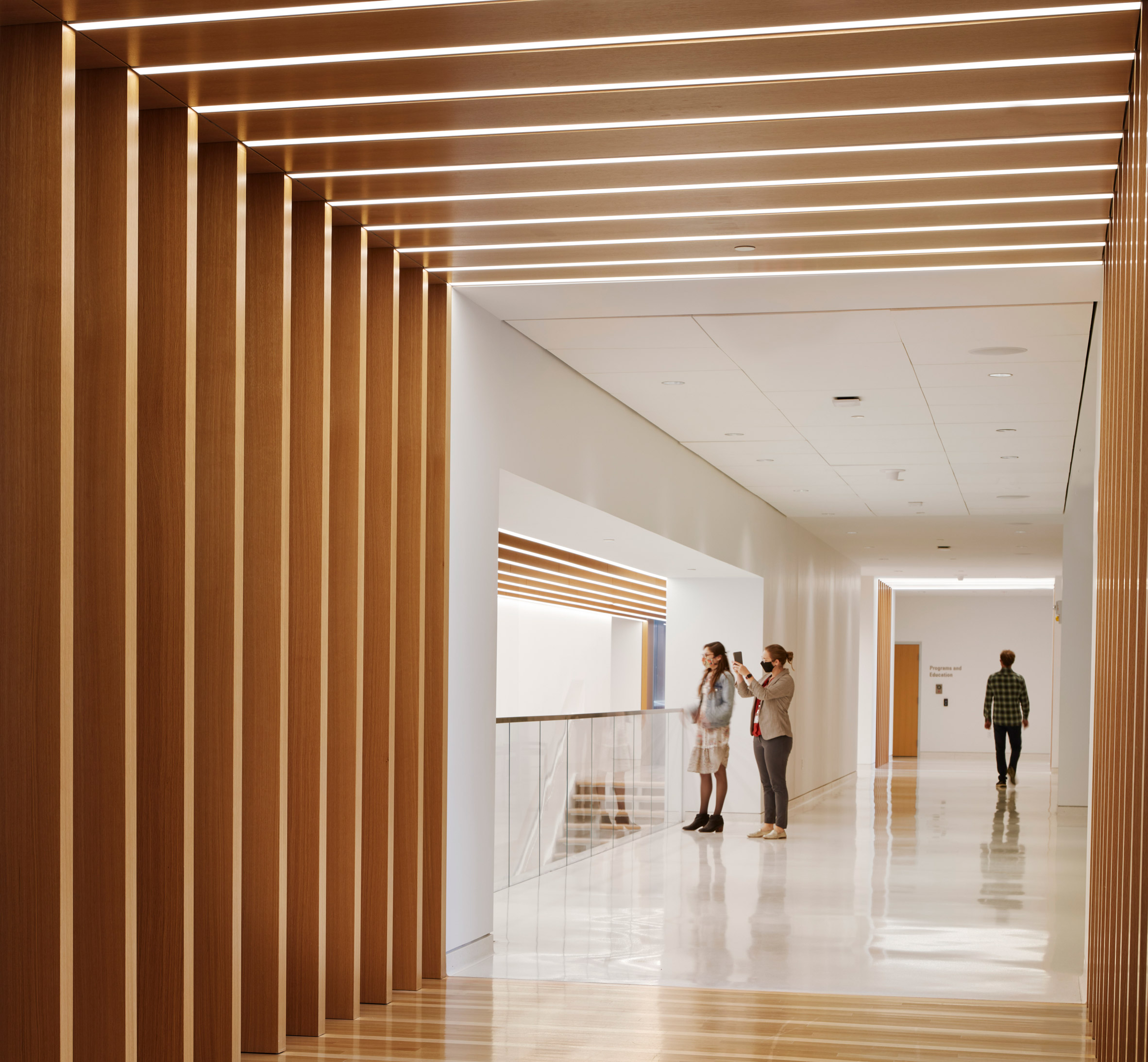 美国国家陆军博物馆在弗吉尼亚州开幕,SOM 设计不锈钢立面-25