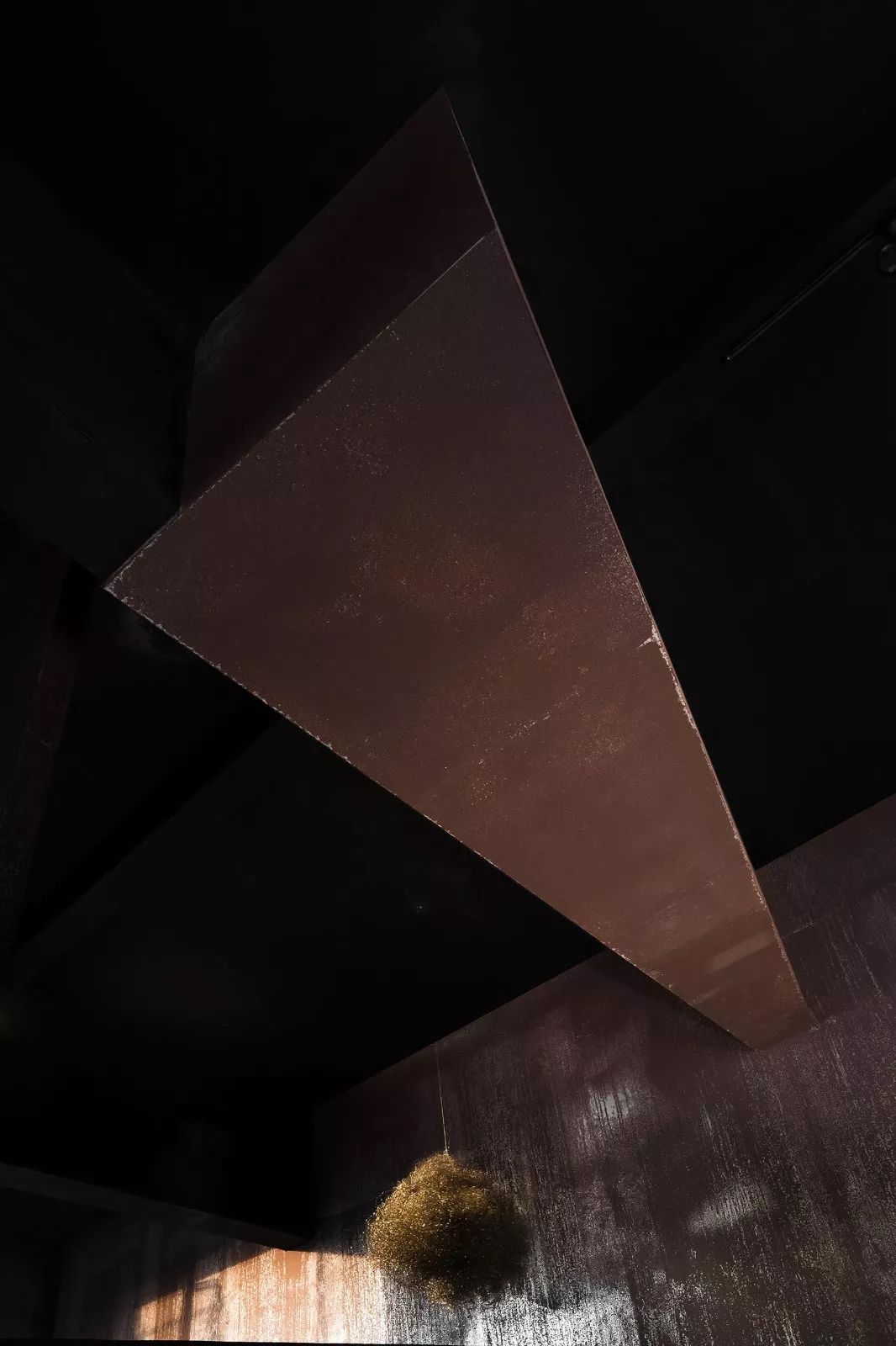 原始空间的新生力量——汕头 AD 艾克建筑办公室设计-42