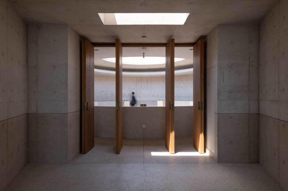 降落在阿那亚广场上精密音乐盒子的混凝土礼堂设计丨中国秦皇岛丨直向建筑-30