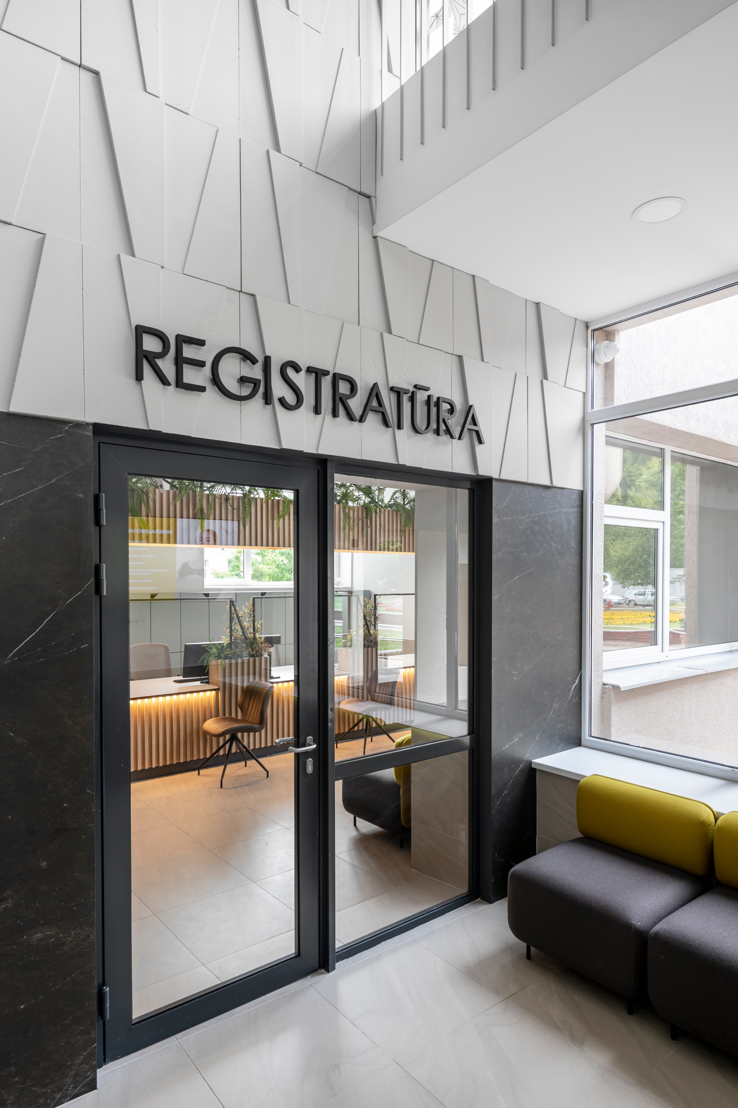 复古与现代共融，打造 70 年代建筑的焕新魅力-5