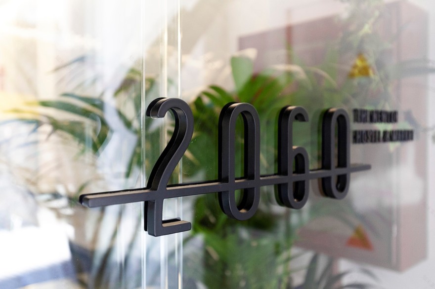 2060牛顿青年旅社,马德里 / Wanna One-6