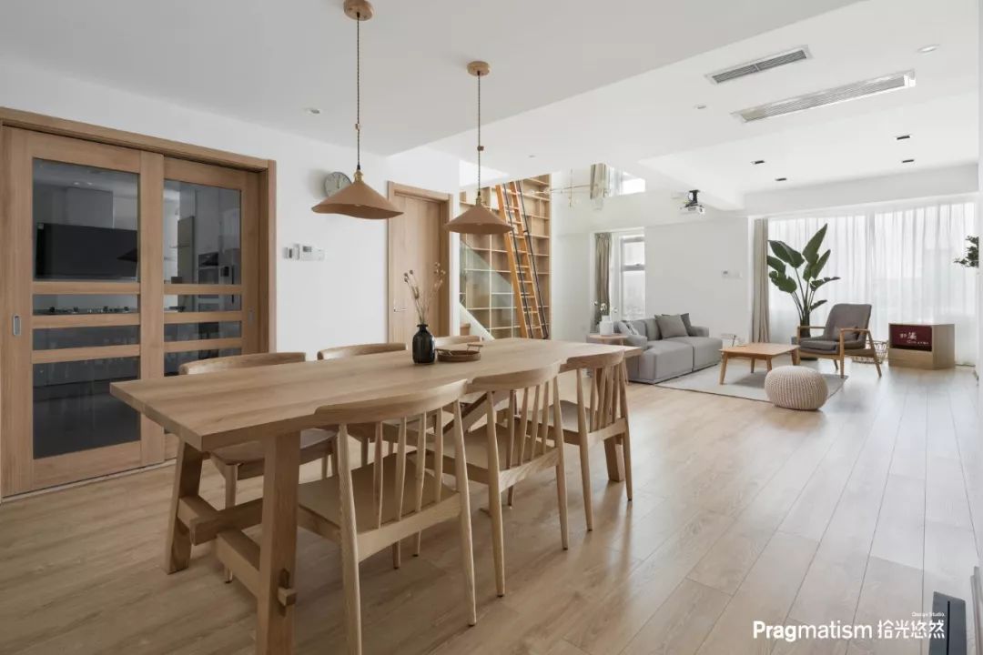 成都 300 平米跃层私宅设计,功能强大且明亮简洁-49