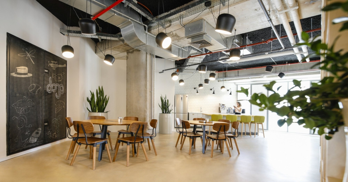 温馨智能家居办公空间-13