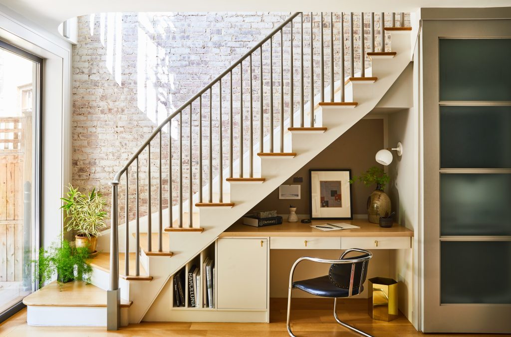 HUDSON STREET BROWNSTONE  HOBOKEN Joan Enger-13