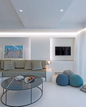 阁楼翻新;顶层公寓装修(注:Penthouse常见释义为阁楼;顶层公寓 ,可根据具体语境选择更合适的表述) 丨GreeceAthens