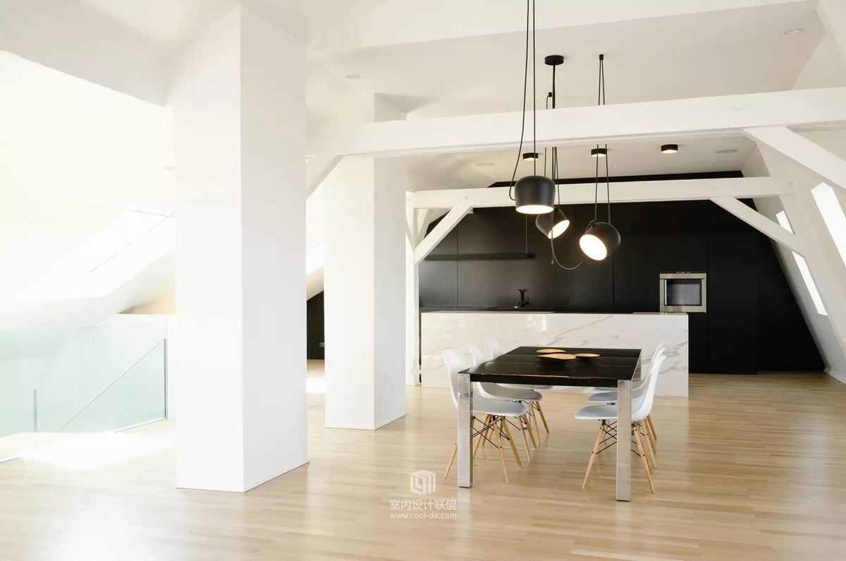 老房改造后的阁楼-5