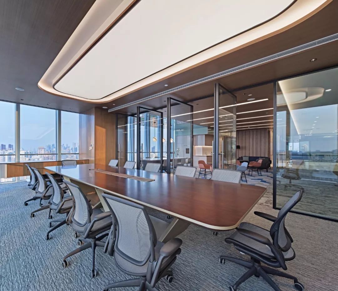 国泰君安期货 | 色彩缤纷的金融才俊办公空间-18