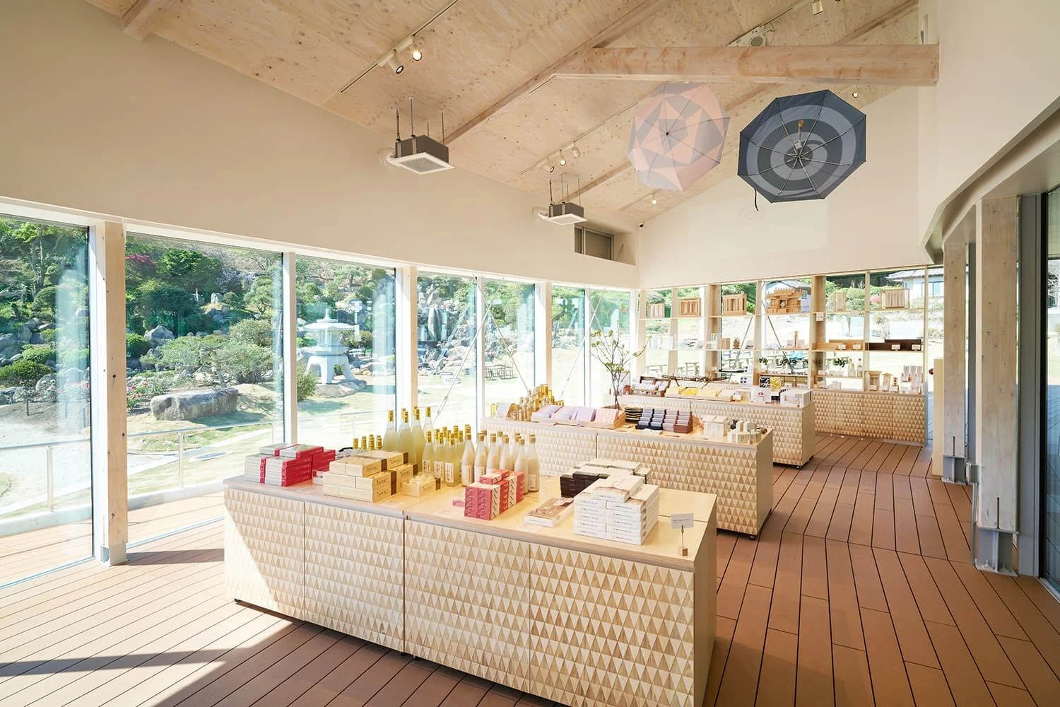 KANAHEBISUI Shrine Gaien SandoTerrace-26