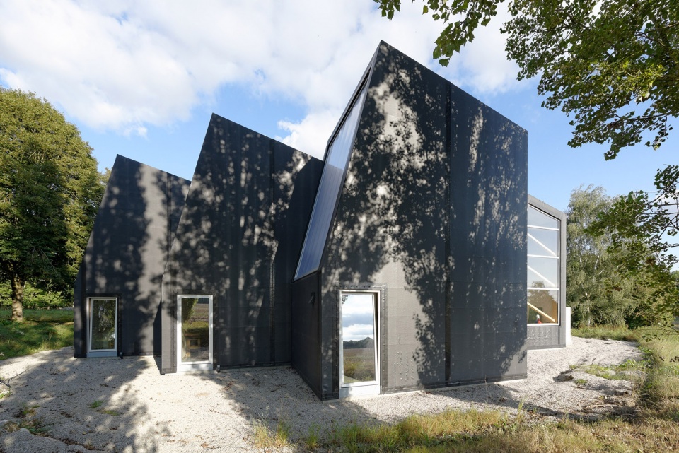 隐形建筑与身体对话 · 法国艺术家工作室设计丨Didier Fiúza Faustino-50