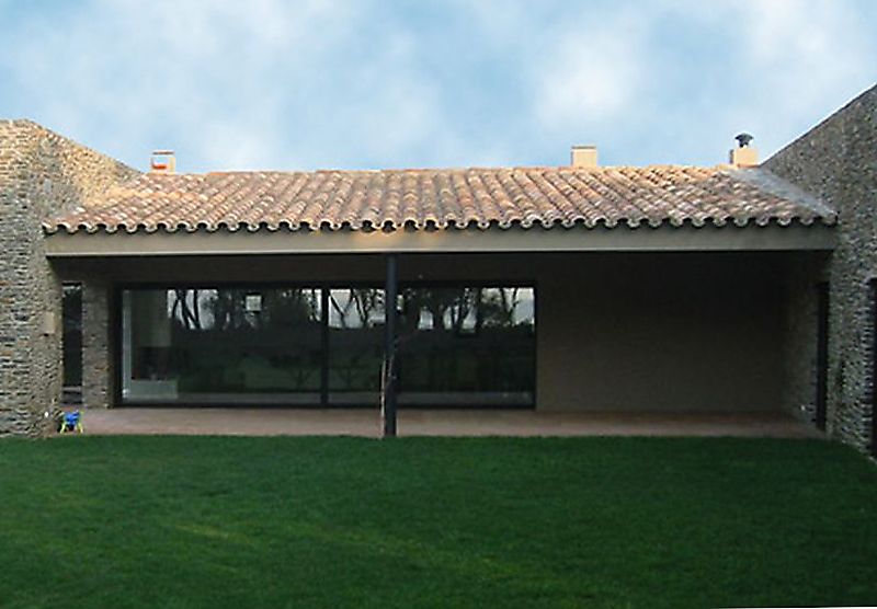 294C  独栋带泳池单户住宅丨西班牙赫罗纳丨AMOROS ARQUITECTES-11