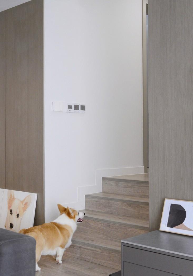 现代简约三居室 原木风格温馨家居设计-14