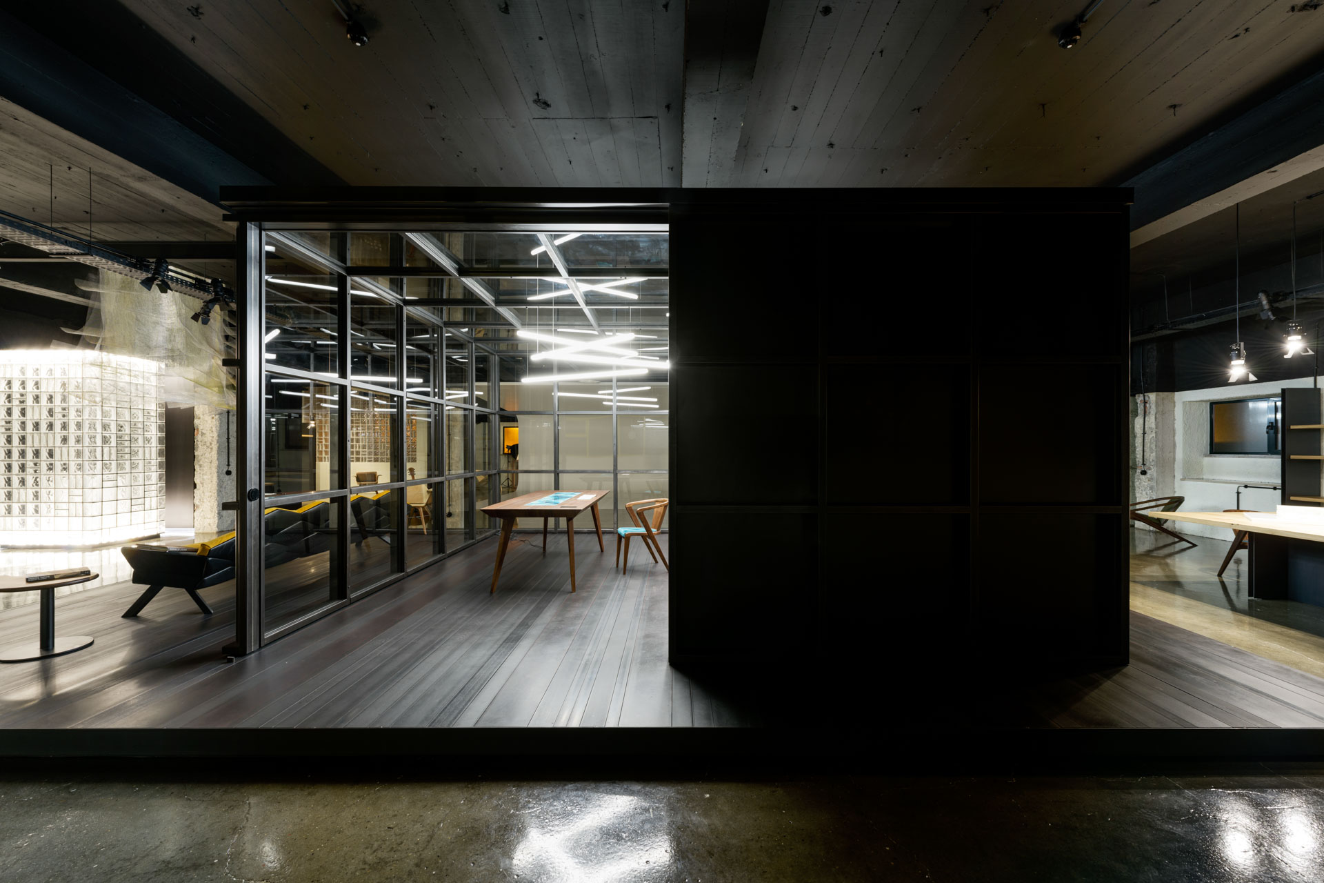 艺术工作室 16 号 | 大胆创新,和谐统一的办公空间-45