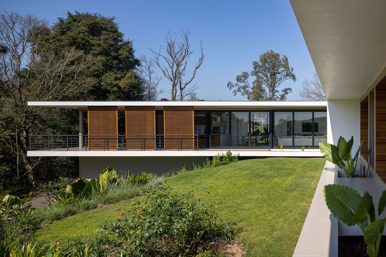 巴西乡村的自然之家丨巴西里约热内卢-0