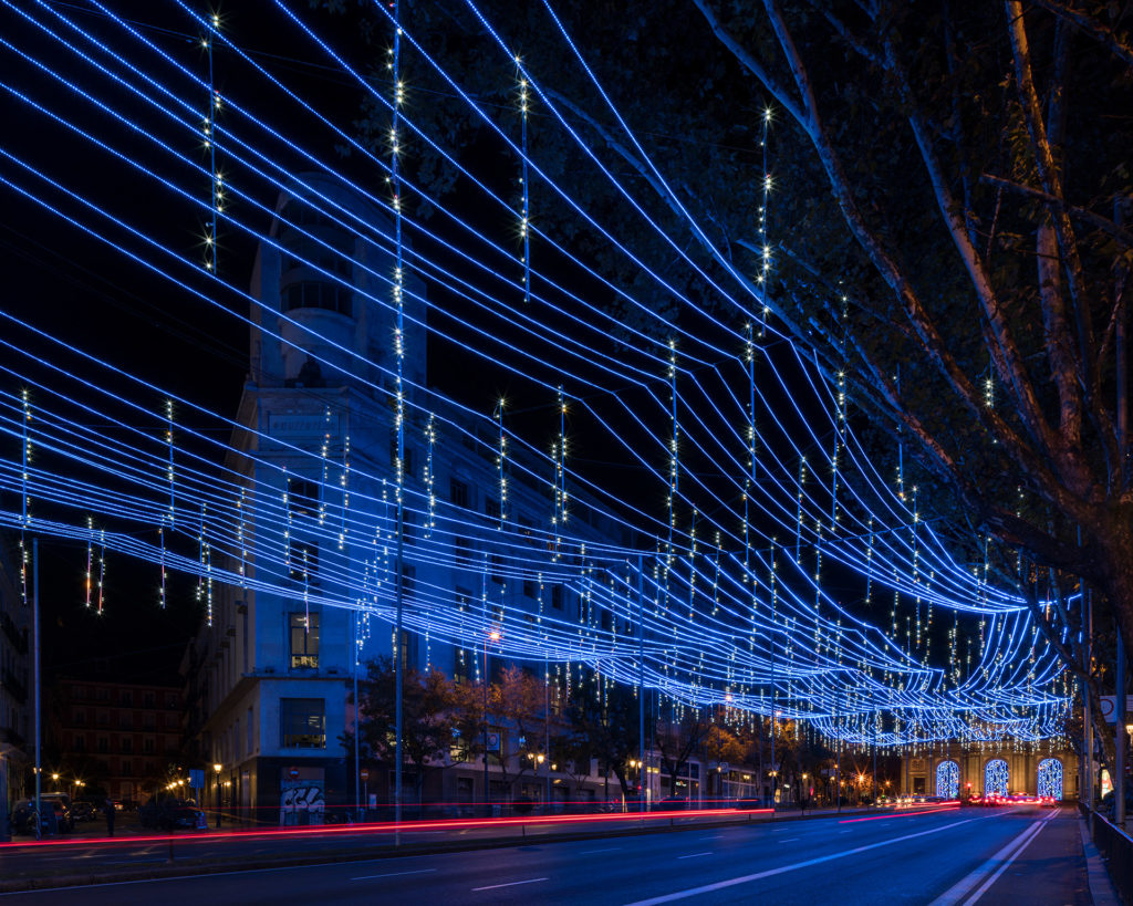 星际之舞·马德里街道的光影艺术-21