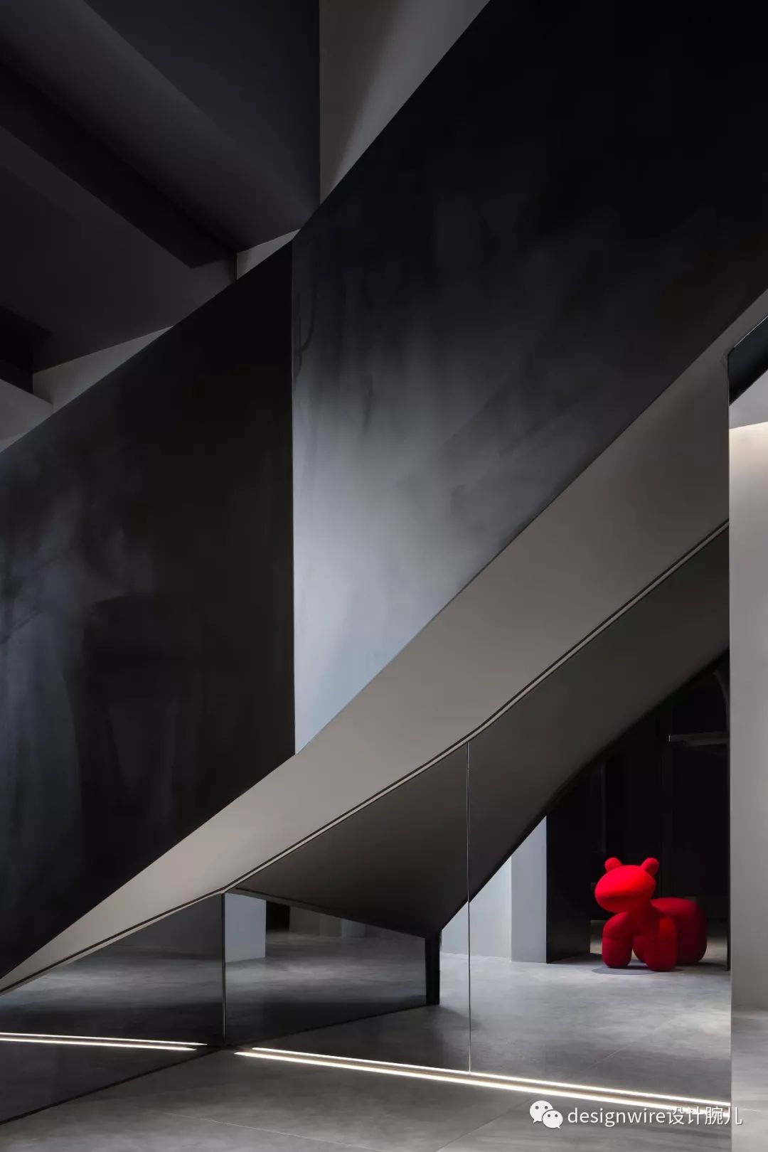 上海老建筑中的现代艺术盒子-4