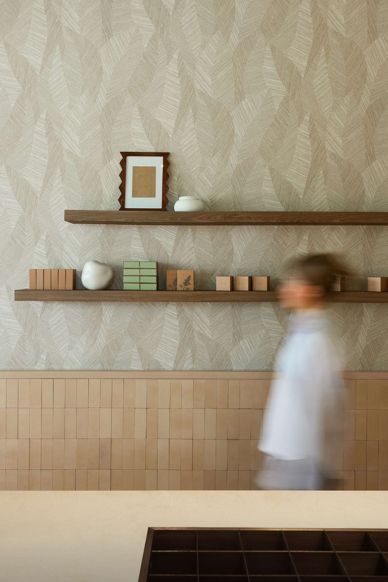 曼谷市中心的宁静咖啡馆丨泰国曼谷丨STUDIO 1:10-29