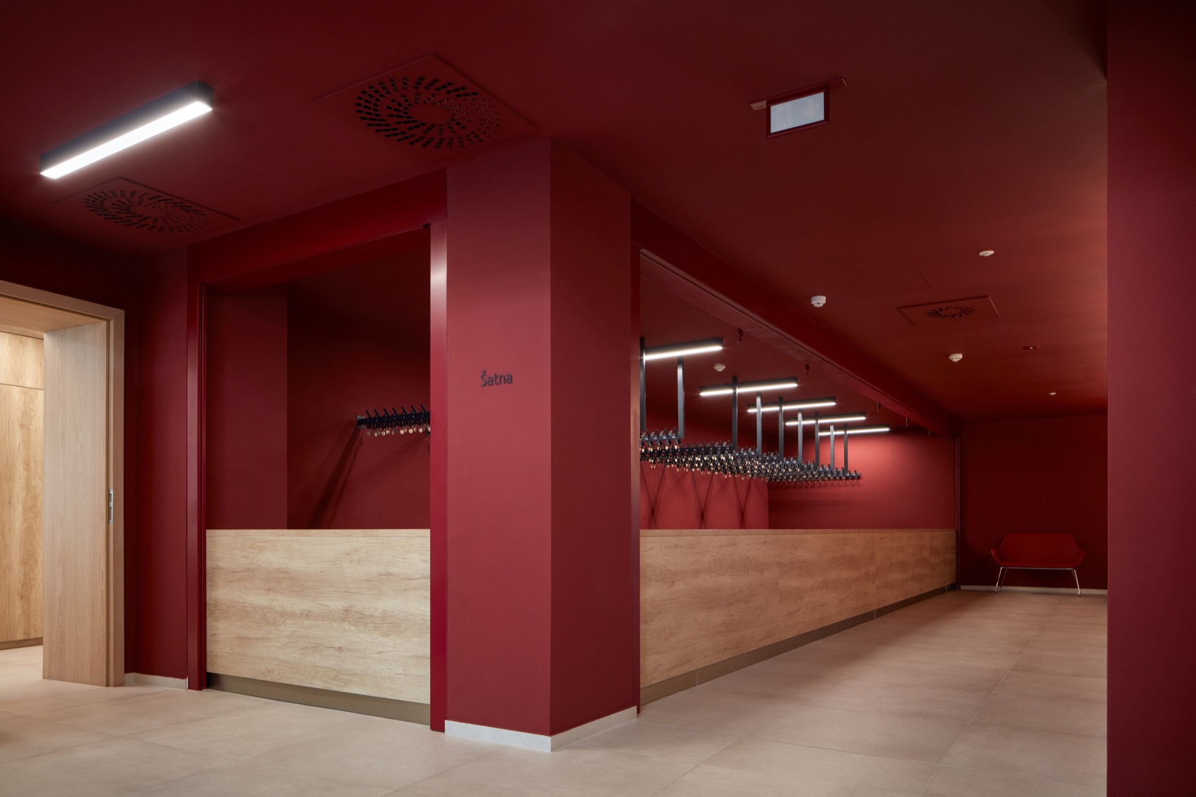 捷克Jirásek剧院修复丨Adam Rujbr Architects-18