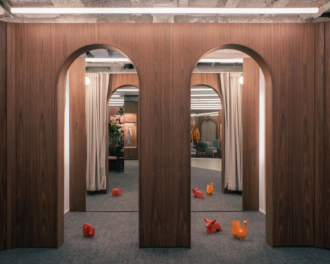 Luca Faloni Paris，法国巴黎-34