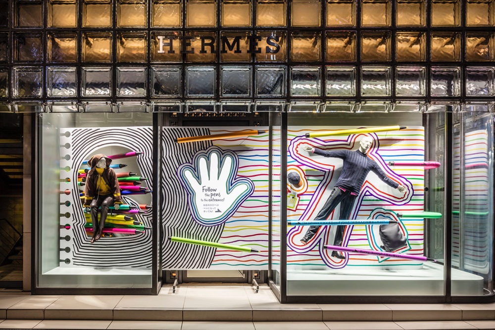 爱马仕橱窗里的梦幻色彩-0