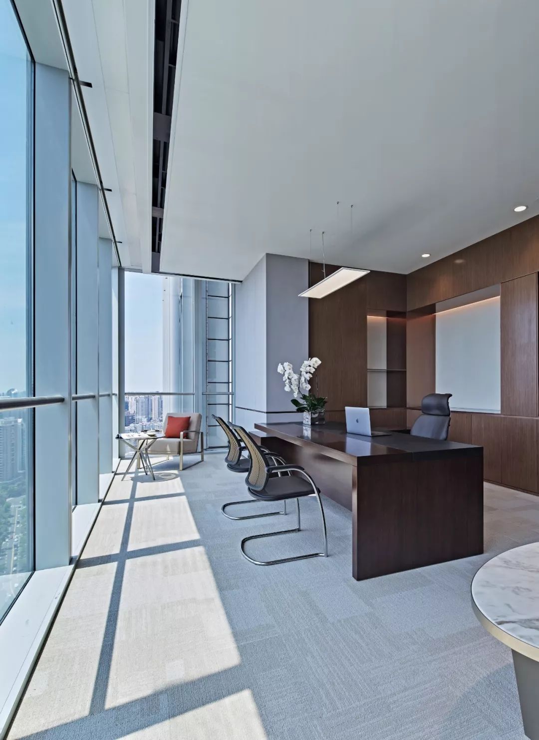 国泰君安期货 | 色彩缤纷的金融才俊办公空间-37