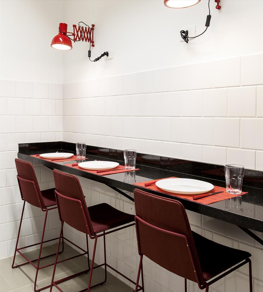 炫彩玻璃构筑的 445 平米办公空间-2