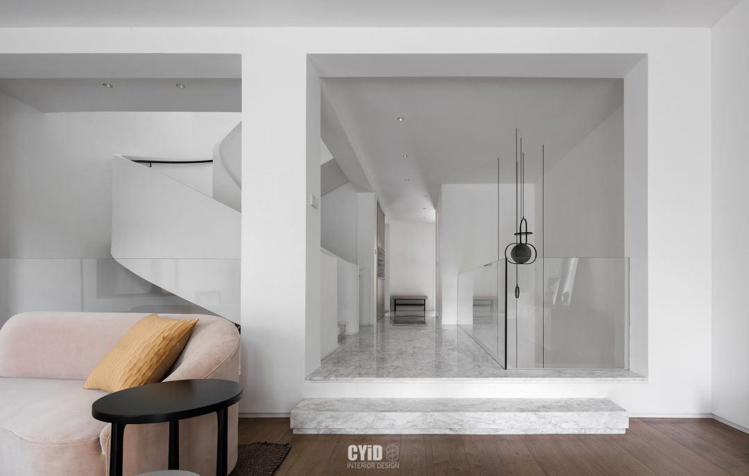 旋转艺术楼梯 x Mid-Century 家居风,打造治愈系生活空间-19