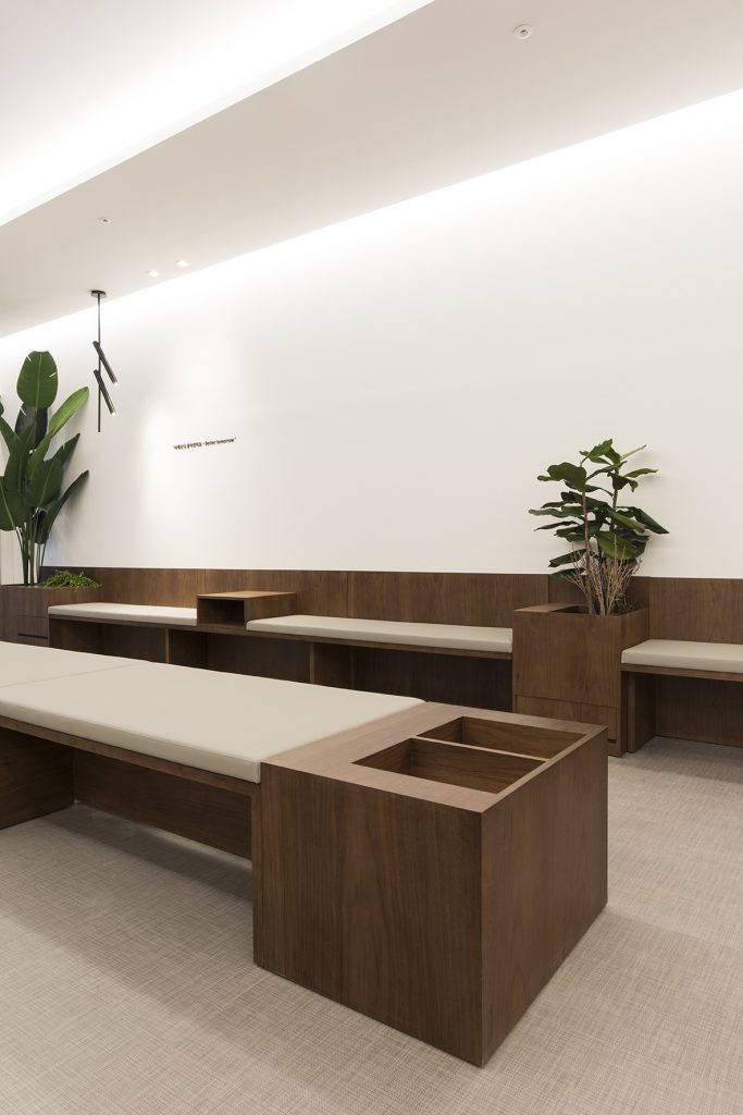 简约优雅的 68 平米医院室内设计-13