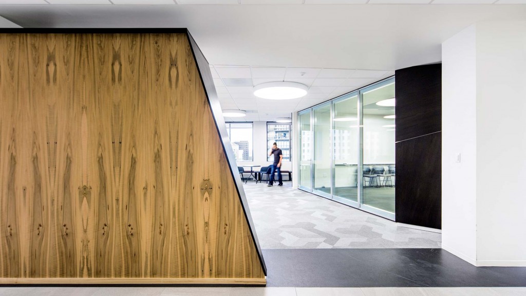 Hoffman Construction 数字化创新办公室设计-7