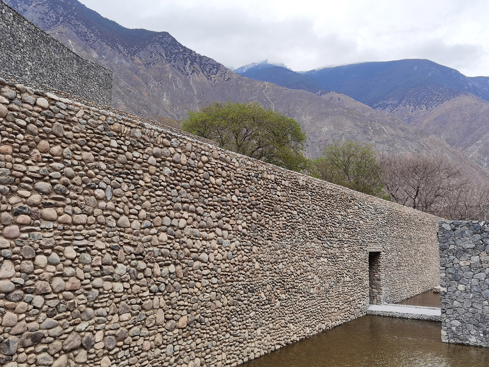 西藏曲孜卡壹捌陆伍酒庄 | 隐匿于雪山脚下的诗意酒香-43