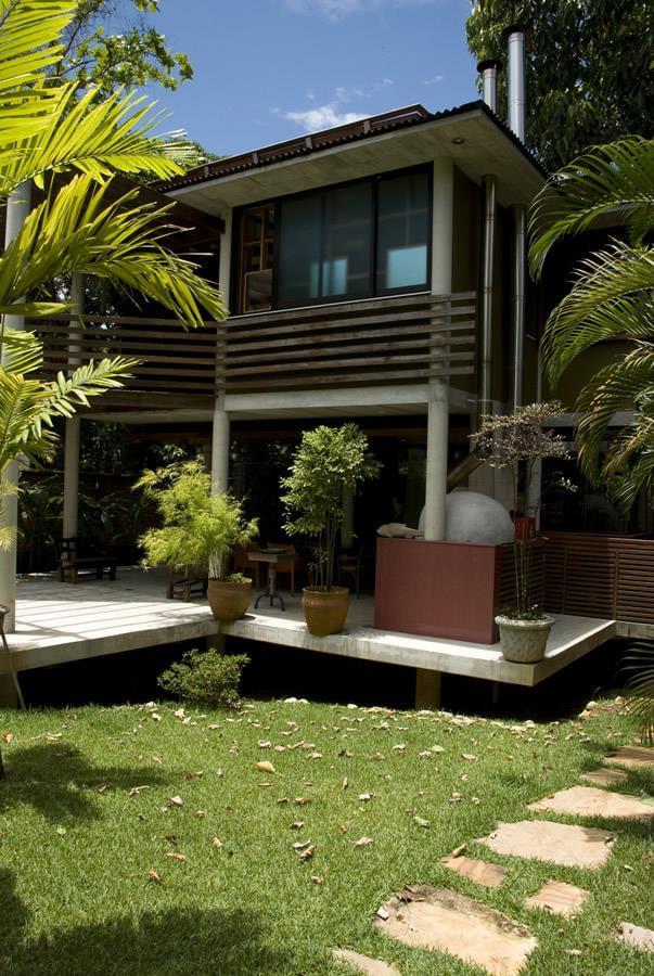 巴西圣保罗海岸线的悬浮玻璃屋-2