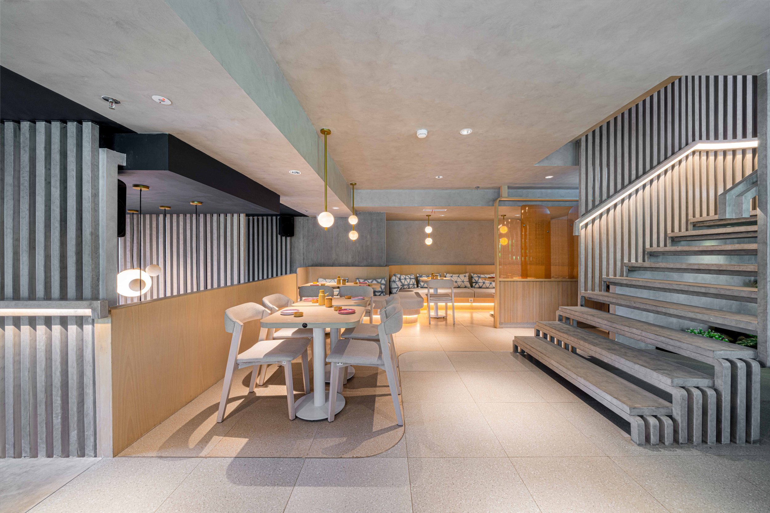 雅加达凯洋寿司店

注：这里Kaiyo音译为凯洋，Sushi是寿司，Jakarta是雅加达 ，推测这是雅加达一家名为凯洋的寿司店 丨印度丨BrandWorks-15