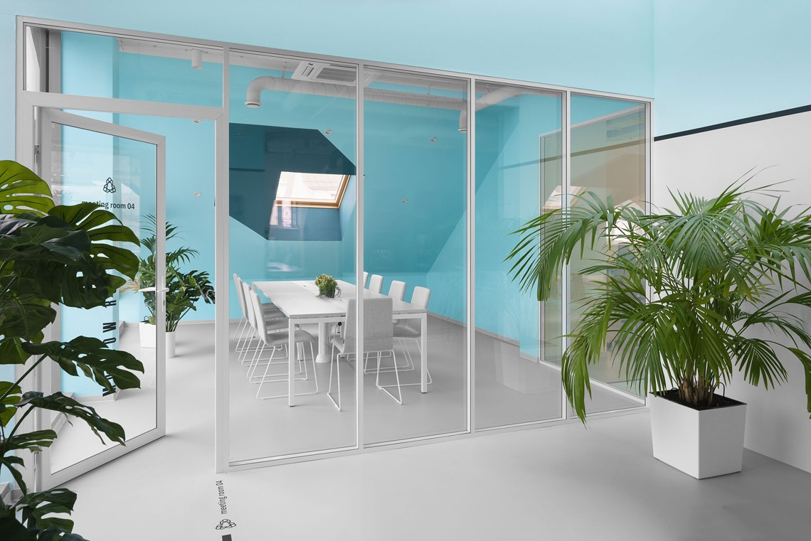 1000㎡硅谷撞色办公空间-18