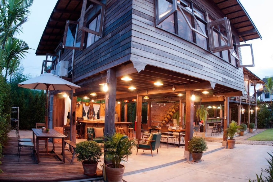 泰国传统高脚木屋翻新及装饰项目-16