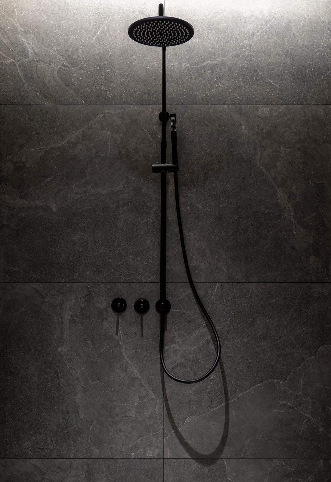 现代简约黑色系住宅设计丨匠维设计-42