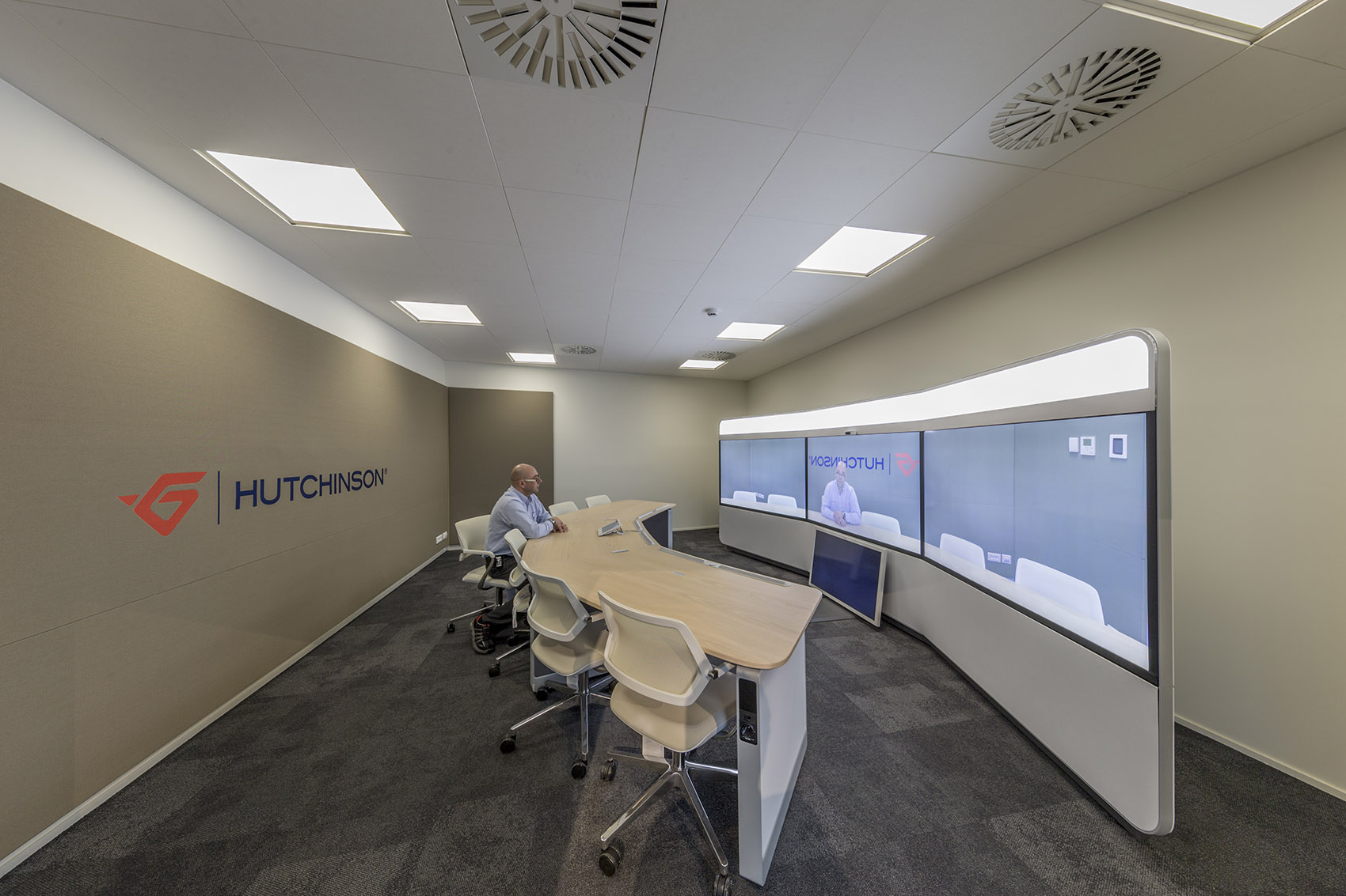 哈钦森集团办公空间，507 厂房改造 / Encore Heureux architectes-34