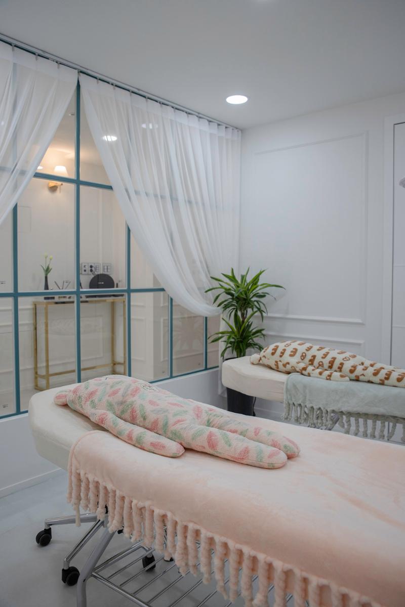 简约白调 13 坪韩式商店设计-9