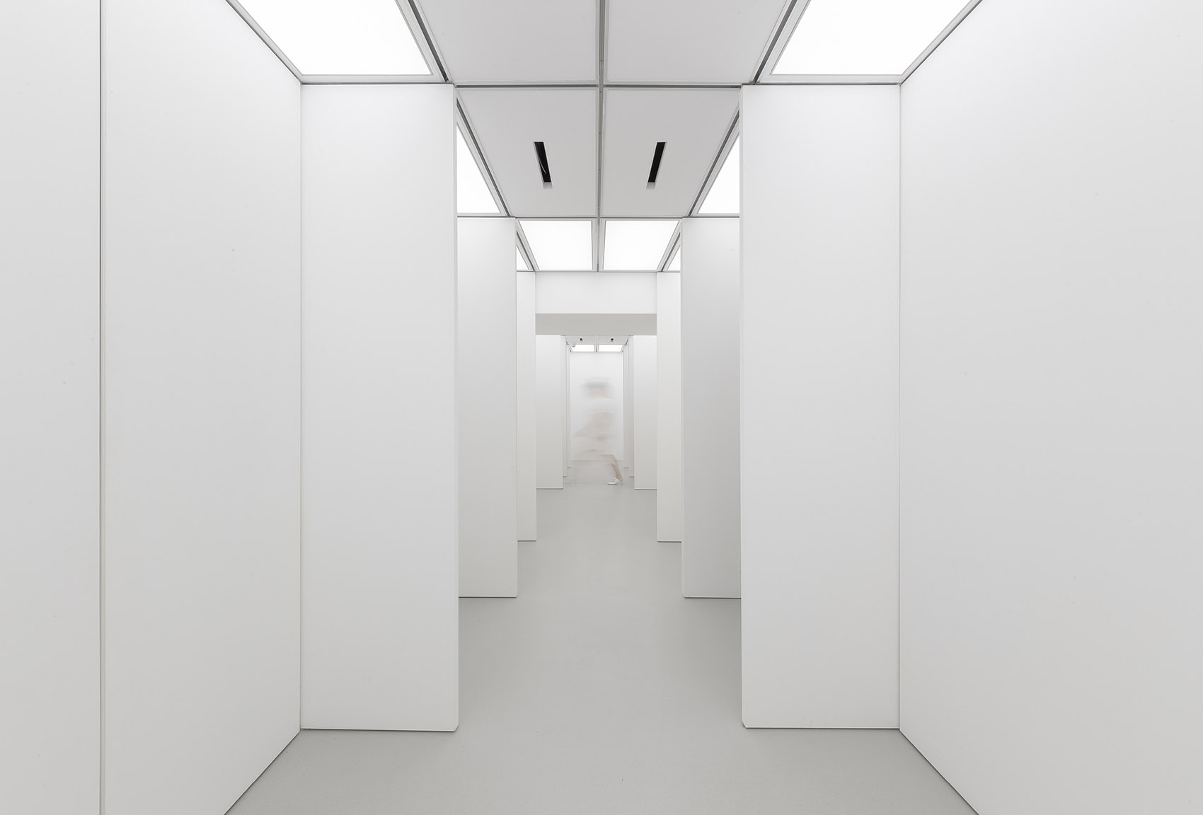 上海FIUFIU画廊 / 万社设计咨询(深圳)有限公司-31