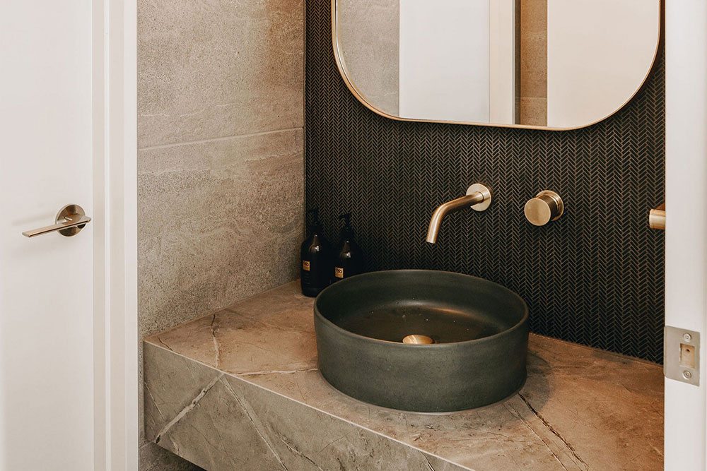 澳大利亚时尚现代别墅，融入自然的设计典范-11