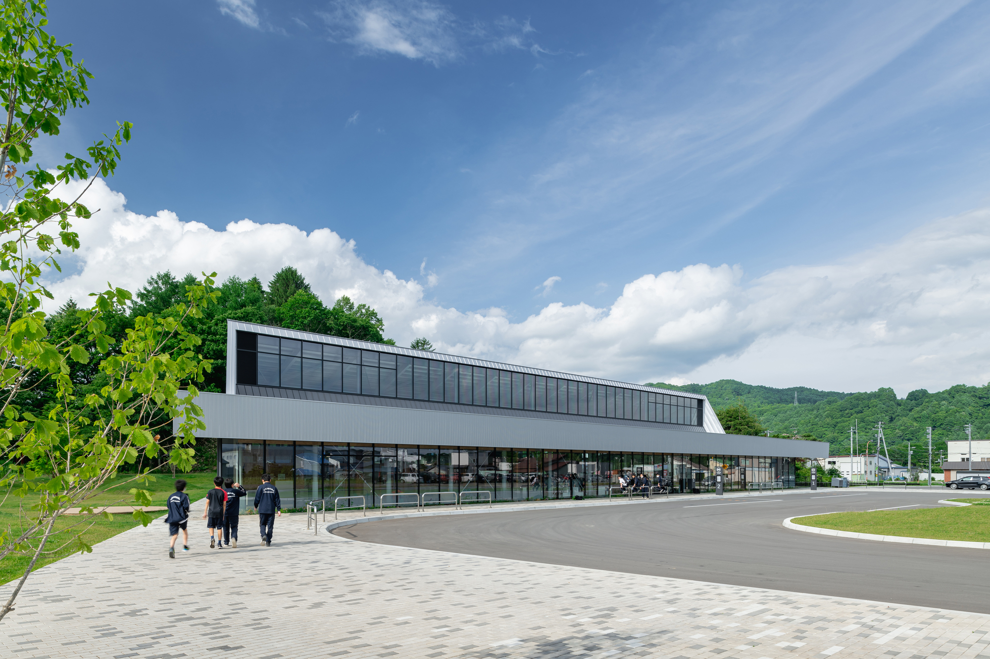 Yubari City Community Base Complex RESTA / Atelier BNK-9