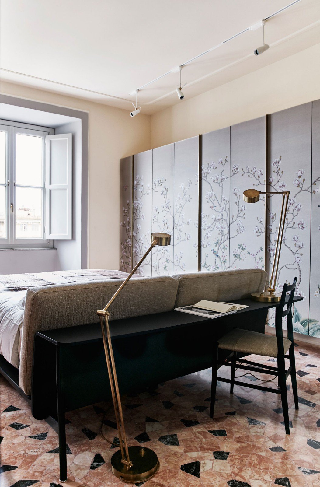 罗马装饰主义公寓设计-13