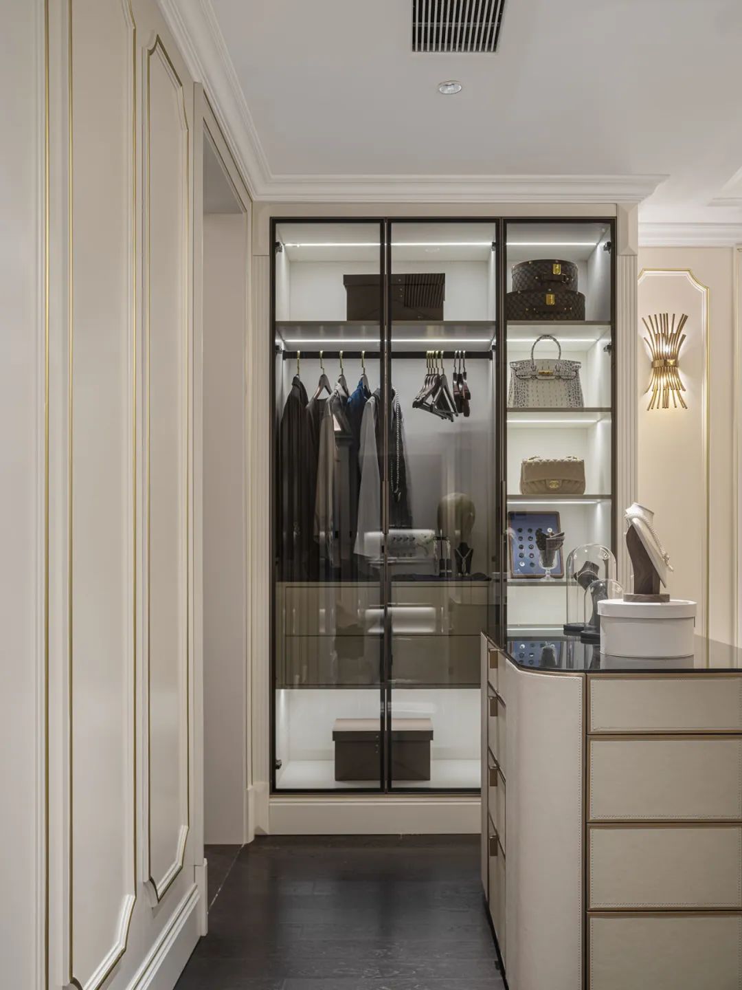 中天·翡丽雅境样板房项目丨中国乌鲁木齐丨杭州辉景室内设计有限公司(硬装),杭州美致家居设计有限公司(软装)-38